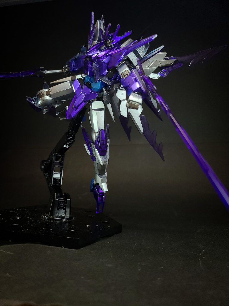 HG　トランジェントガンダムグレイシャー–7枚目/制作者：鈴木　克海