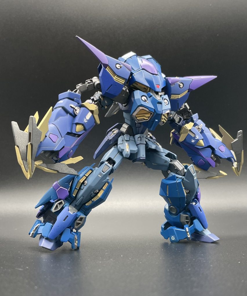 ウルトラマンティガあたりの怪獣のデザインになっても良いかも笑