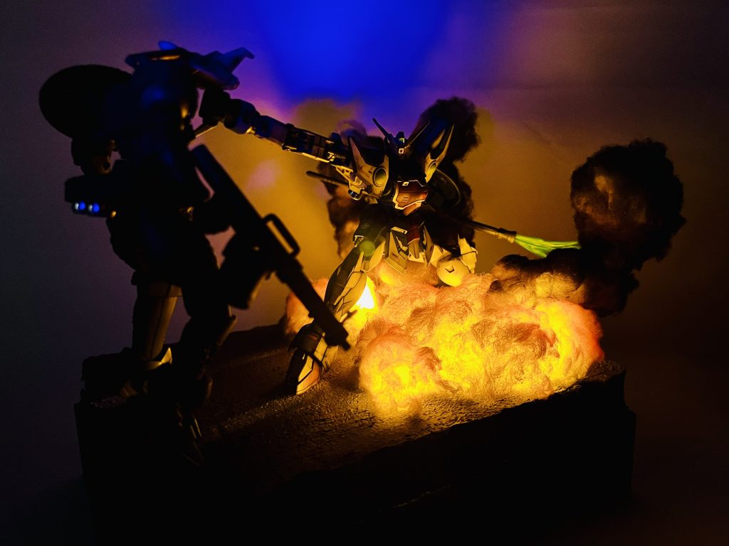 HGAC 新機動戦記ガンダムW シェンロンガンダム VSリーオーセット ウェザリング塗装済み完成品–5枚目/制作者：H4co Y