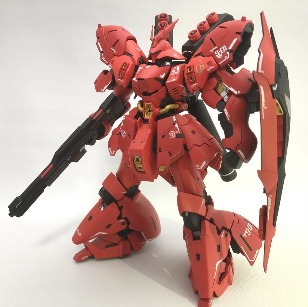 主な使用塗料はシルクレッド(フィニッシャーズ)ルミレッド(フィニッシャーズ)スターブライトゴールド(ガイアノーツ)ガンメタ(ガイアノーツ)他メカサフ等