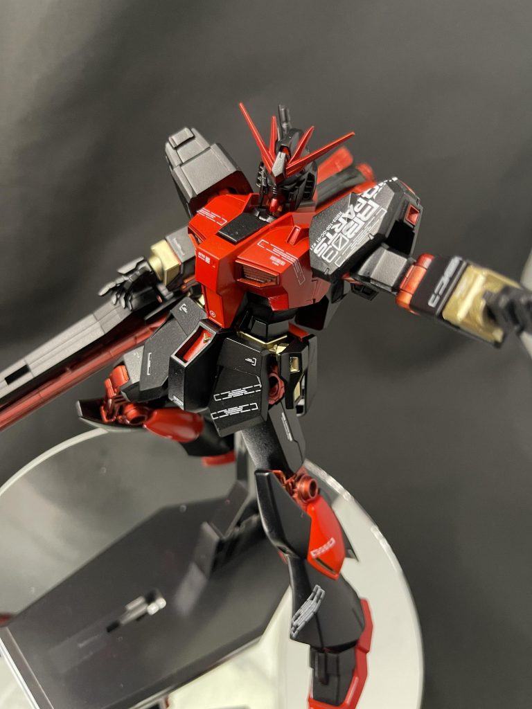 レアキット×オリジナルカラーリングで喜んで貰えました☝️塗料はプリズムブルーブラック、プレミアムレッドにクリアーレッド、シャインシルバーにクリアーレッドでメタリック塗装、半光沢で高級感重視しました！