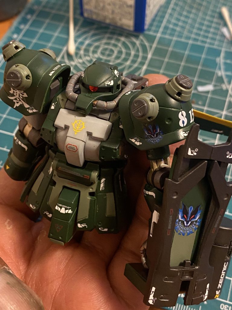 配色も随分悩みました「零戦とザク」ってテーマ的には面白いと思うので、引き続き色々模索していきたいと思います♪