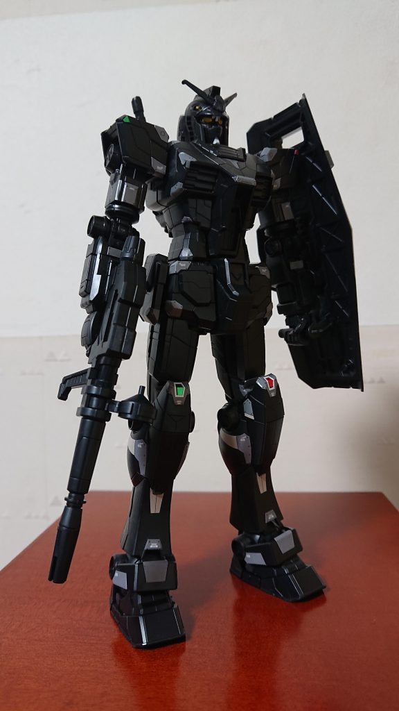 武器を持って。