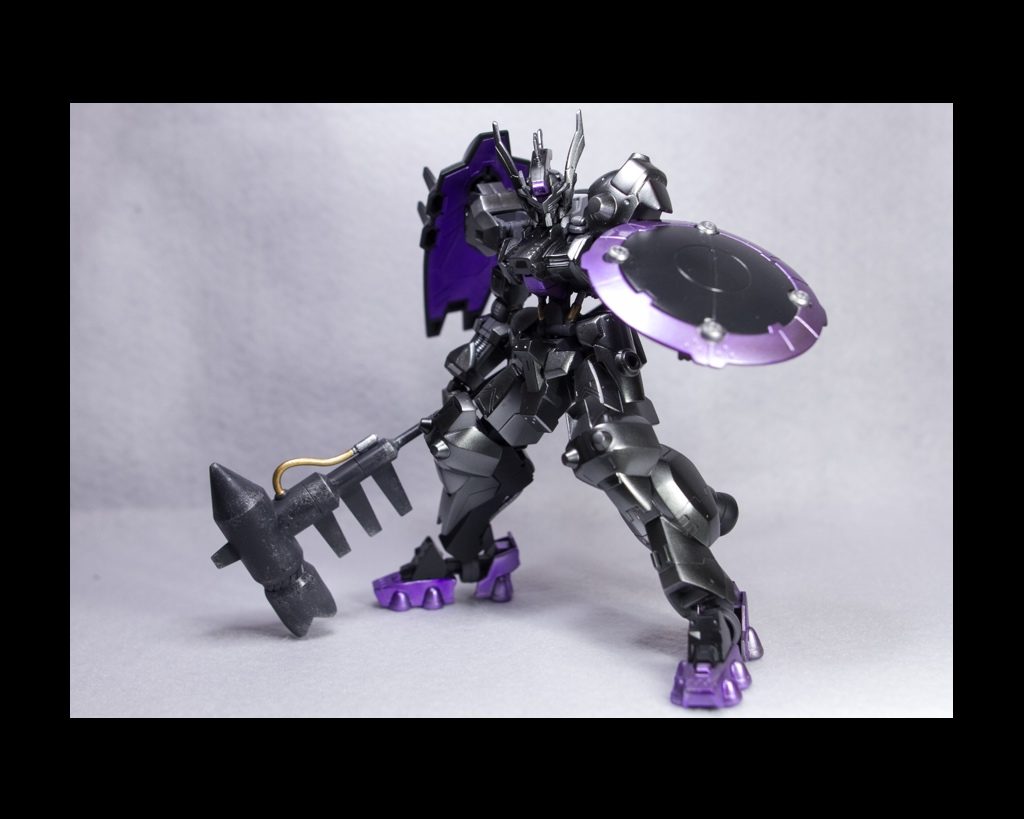 グレイブを持たせてのポージングその1