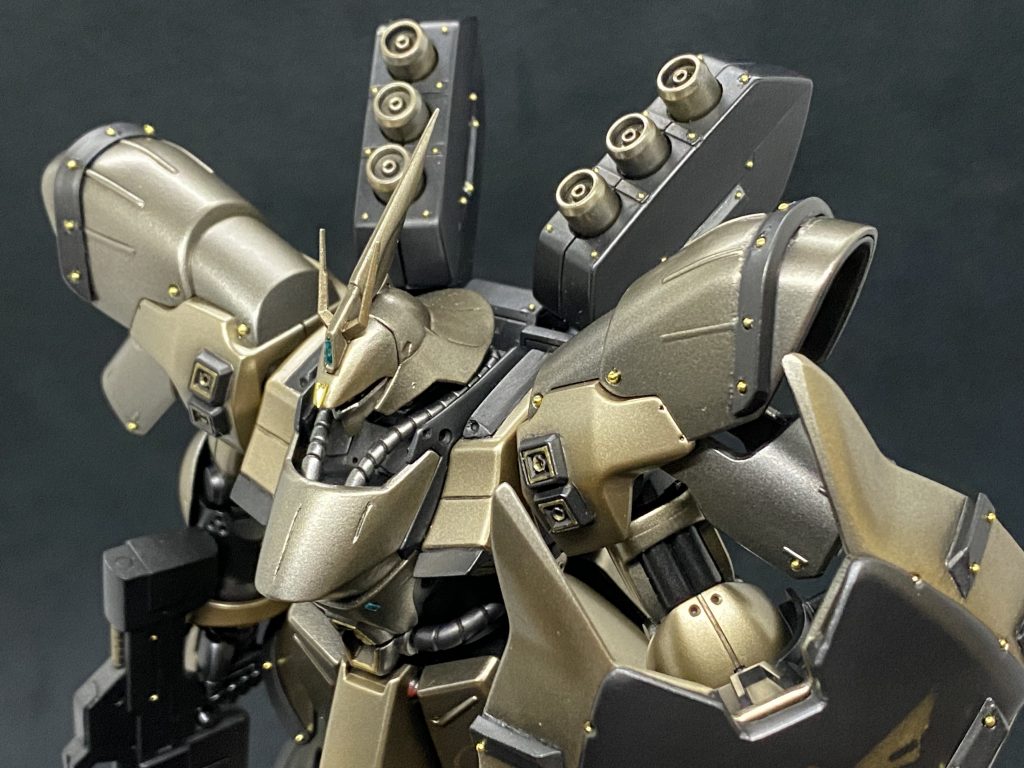 最後にいつのもセンサー風チップとマーキングをマスキングで作ってドライブラシで納めておきました!置き物としてなかなか高評価を家族からも貰えて嬉しい作品になりました〜