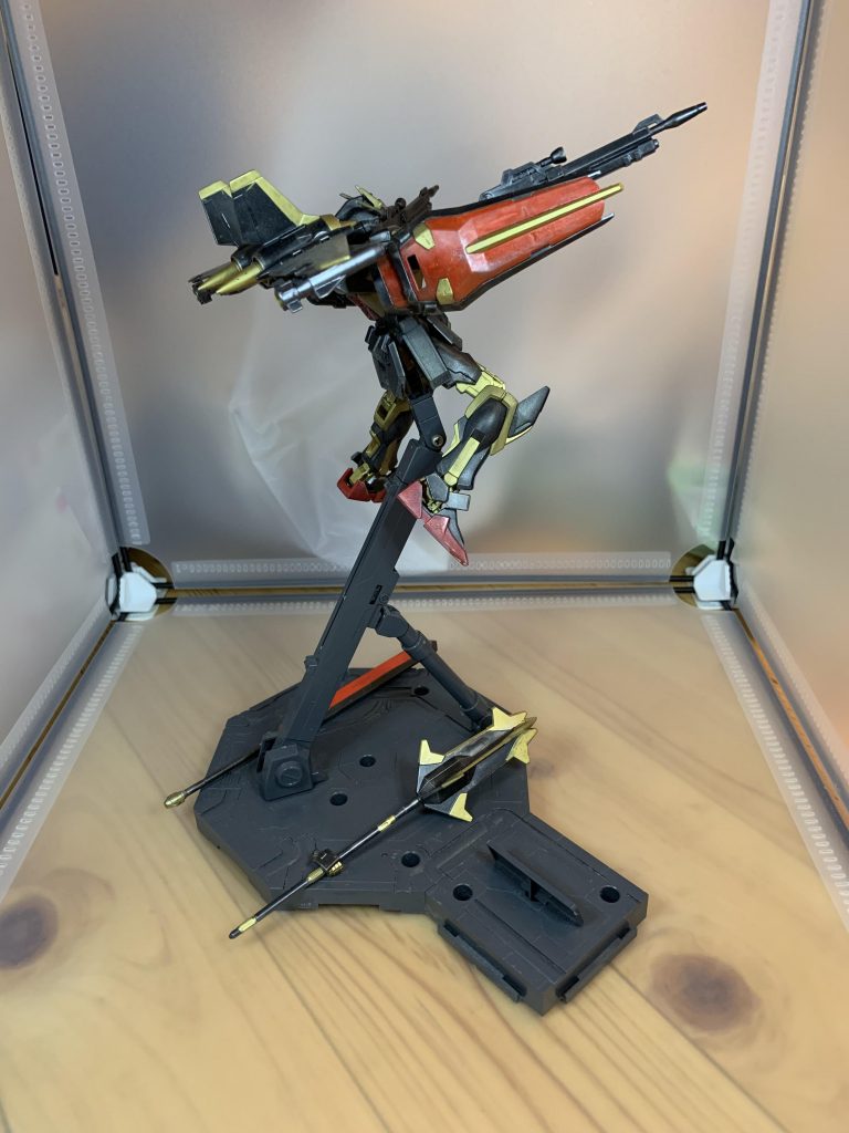 ストライクガンダム–3枚目/制作者：@gunma_mukodono