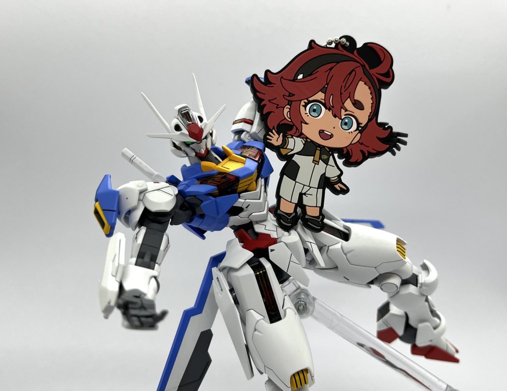 最後はラバストのスレッタと一緒に一応塗料のレシピ載せておきますホワイト→GXクールホワイトレッド→GXハーマンレッド+マルーン少量ブルー→MSライトブルーイエロー→オレンジイエロー関節部グレー→メカサフヘヴィその他グレー→エナメルブラック+ホワイト