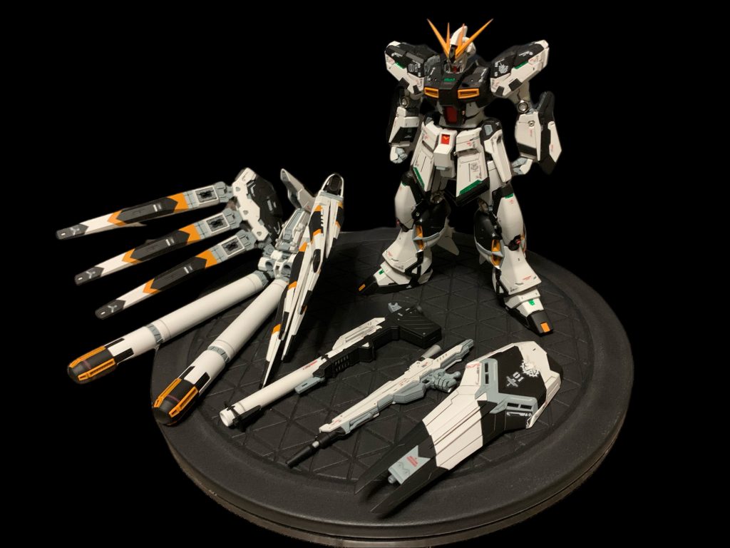 RG Hiνガンダム(νガンダムカラー) + ハイパーメガバズーカランチャー–4枚目/制作者:ミヤさん