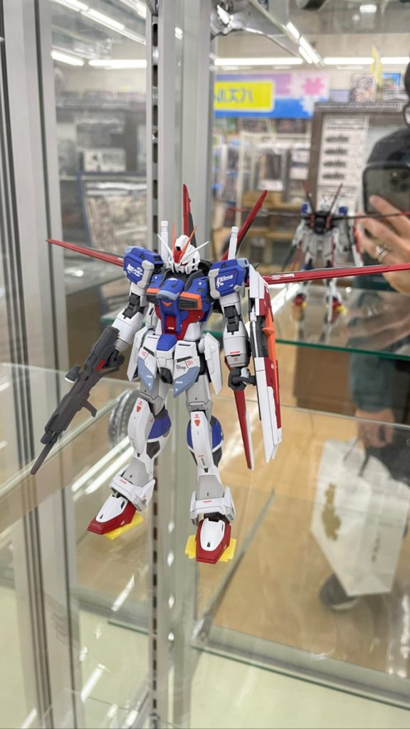 相模原市にタムタムに展示させて頂きました人生初の展示ですごいドキドキしました。他の人達も展示をしていましたので是非、是非見に行ってください。