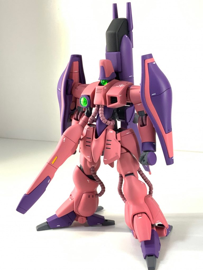 プロポーションの変更は　①首を前傾、②肩接合部を上にずらす　③上腕の延長　④大腿部の幅増し&延長　⑤フロントアーマの接合位置変更