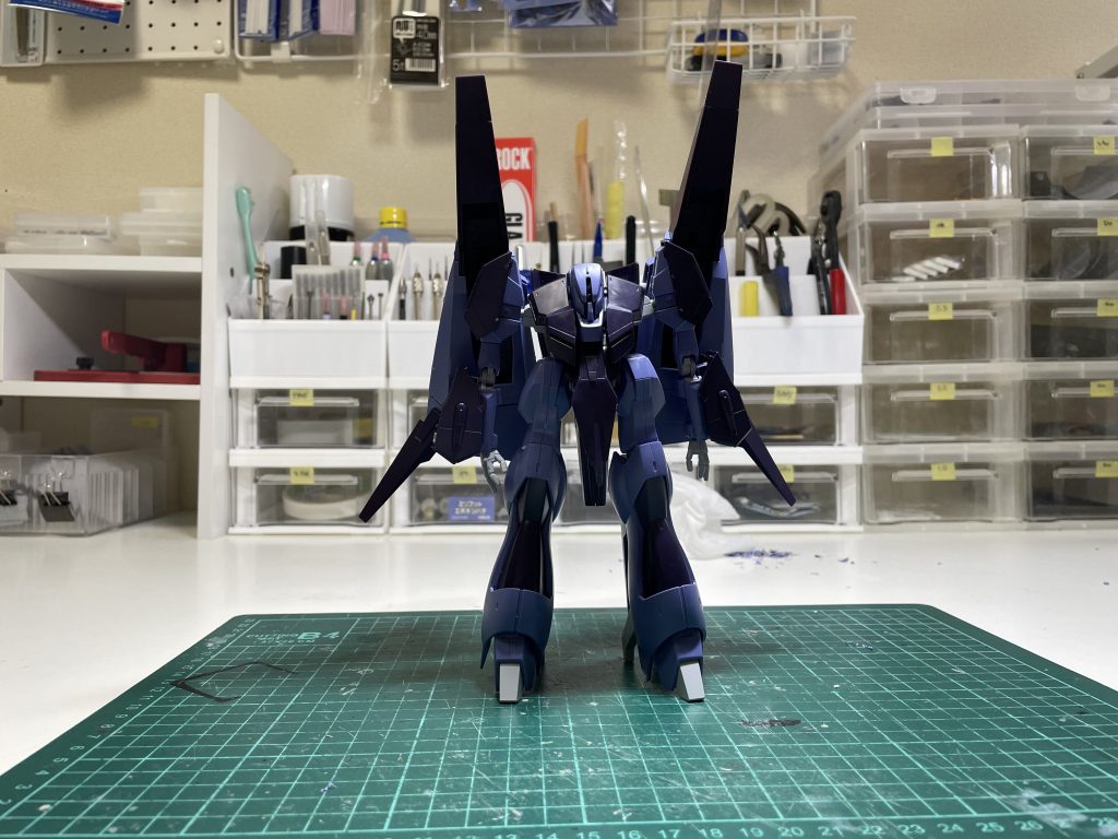 おまけ画。絶望感満載の仮組み画(笑バンダイ、頑張って。