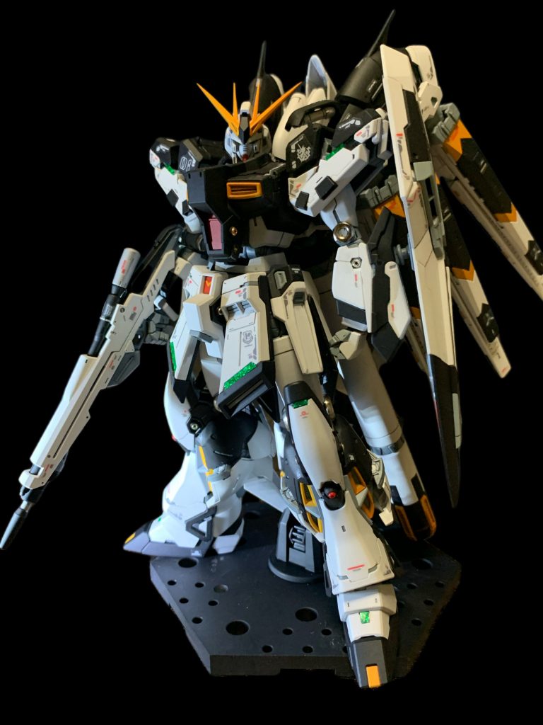 RG Hiνガンダム(νガンダムカラー) + ハイパーメガバズーカランチャー–6枚目/制作者:ミヤさん