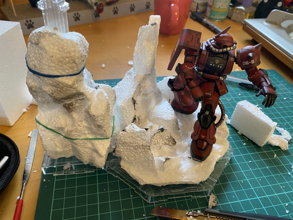 木工用ボンドでパッカーんならないように輪ゴムで挟んで乾かして