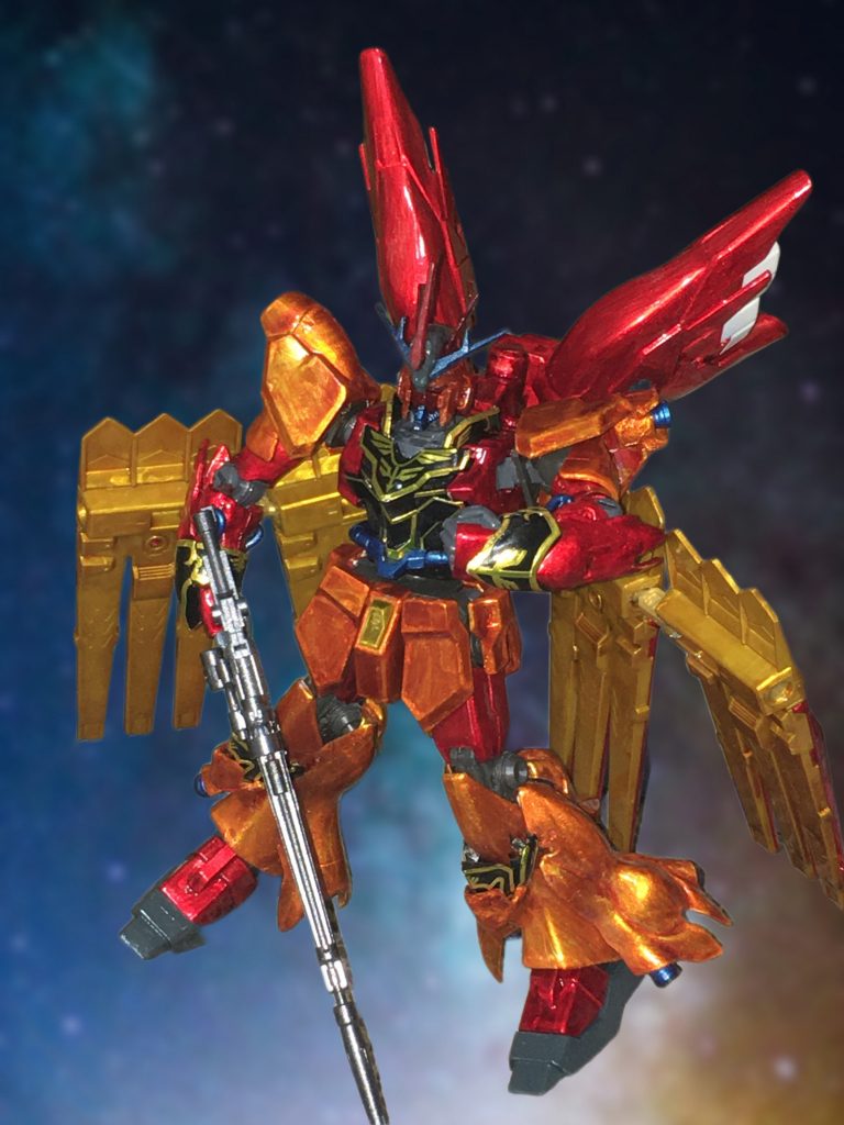 まぁでも、バランスだけは取れましたね。HGシナンジュは割とミキシングに使いやすい造形で、吊るしで組んでもパーツを流用してもよく出来てるなぁと思います。