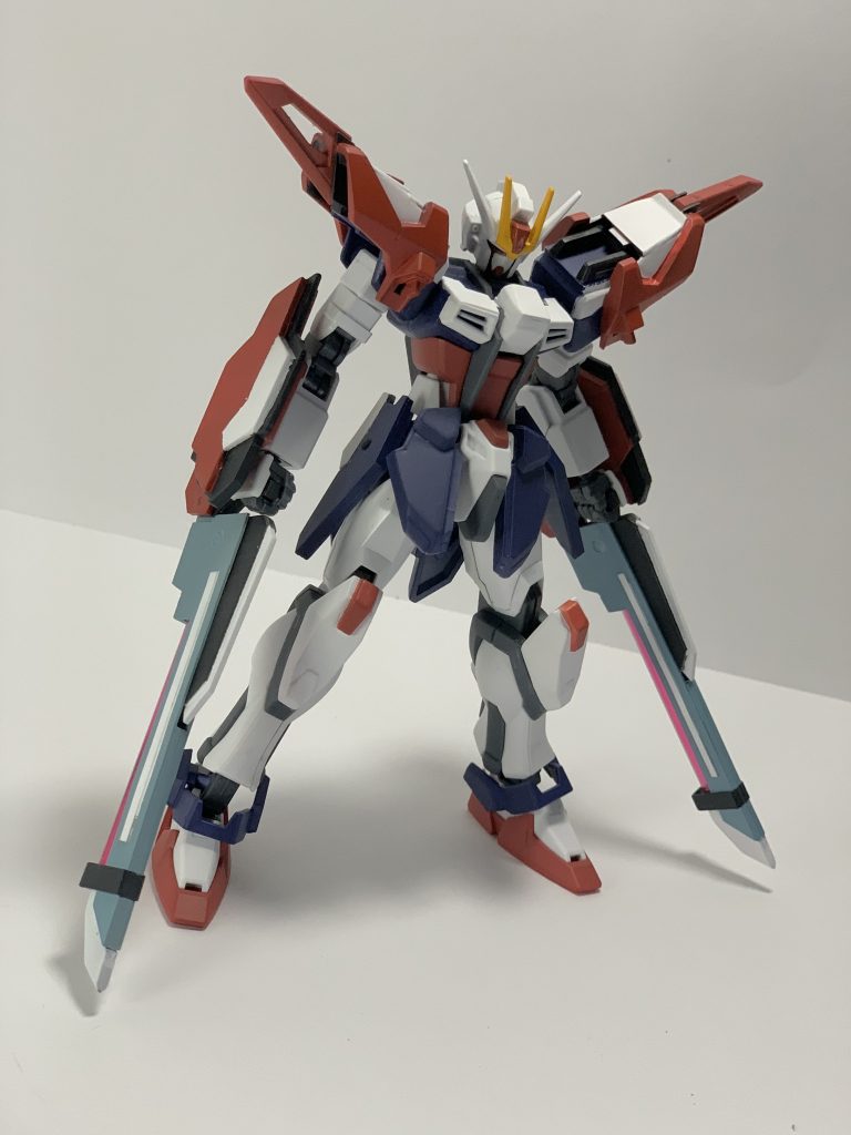 そして、実体剣とビーム刃にて両断するロングモード