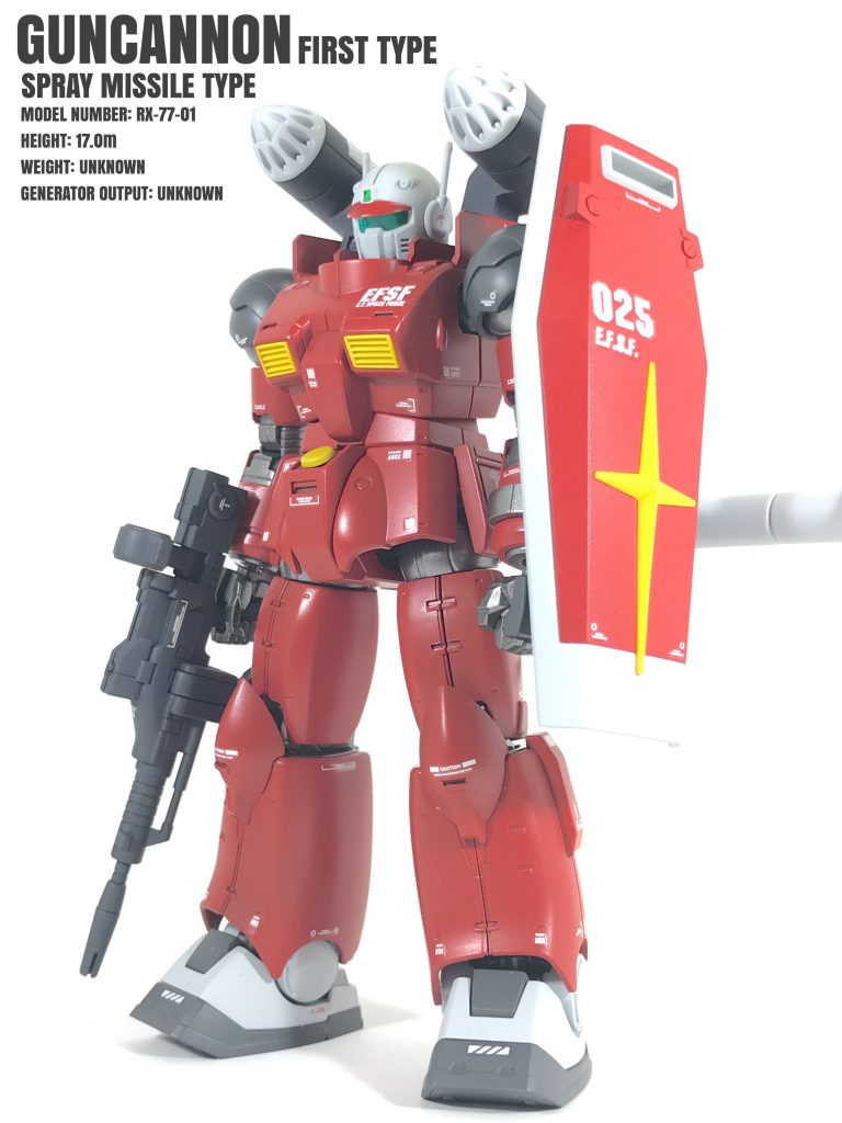 僚機その１ガンキャノン最初機型（機体No.025）スプレーミサイル仕様です。右側のスプレーミサイルは左側のものを分離、再接着したものですが、左右対称にするのは苦労しました。😓