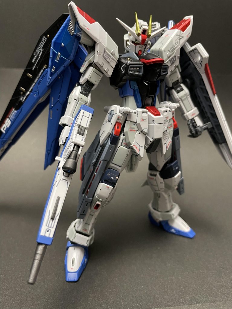 新規フレームが導入されており、関節強度、接地性が向上してましたバラエーナのランディングギアを展開しなくても自立できてます