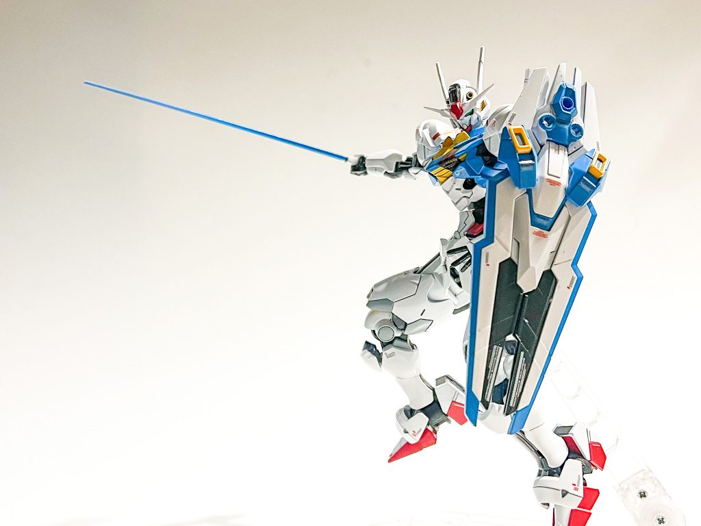 胴体ジョイント延長。腰横アーマ取り付け位置下げ。フロントアーマー大型化。股関節ジョイント反転