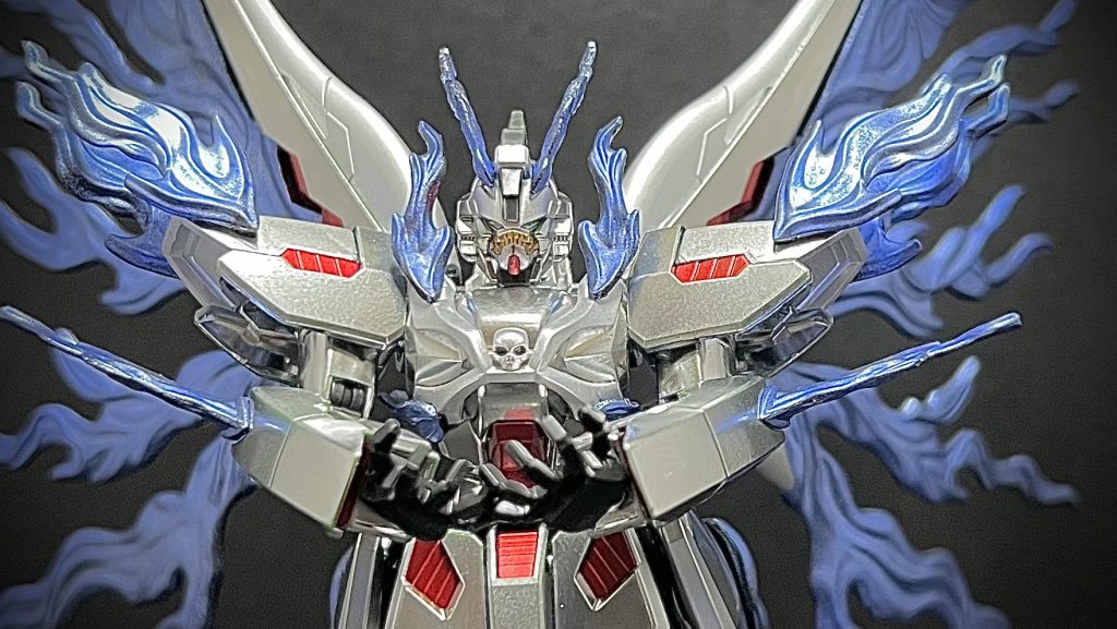 幽霊の名を持つガンダム–2枚目/制作者：鋼機