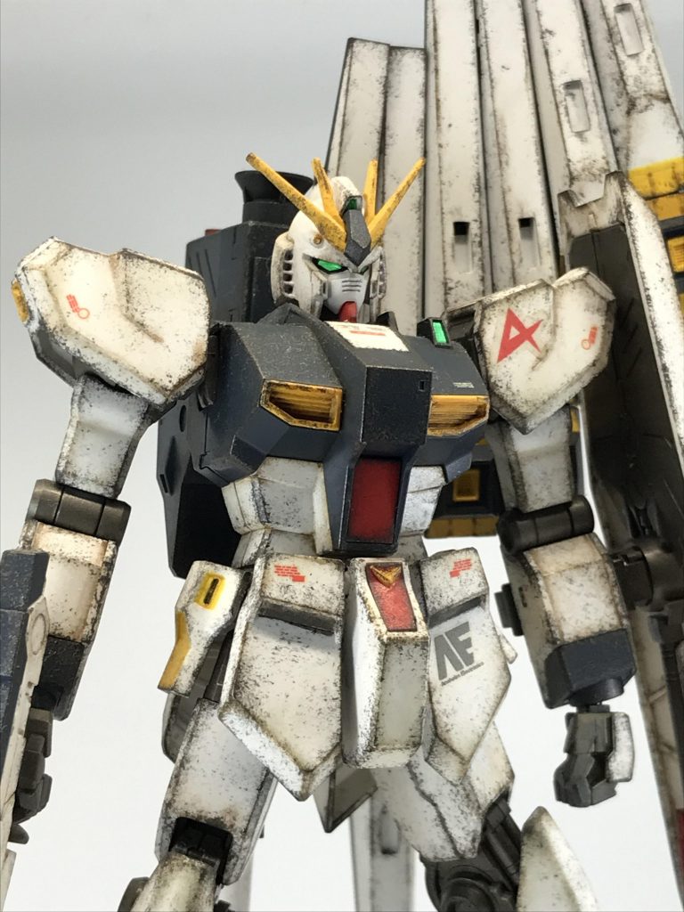 アップで見るとさらに汚いなぁ…ウェザリングが楽しすぎて汚しすぎたかもしれないだがそれでいい!使い古した兵器みたいな感じで?😅