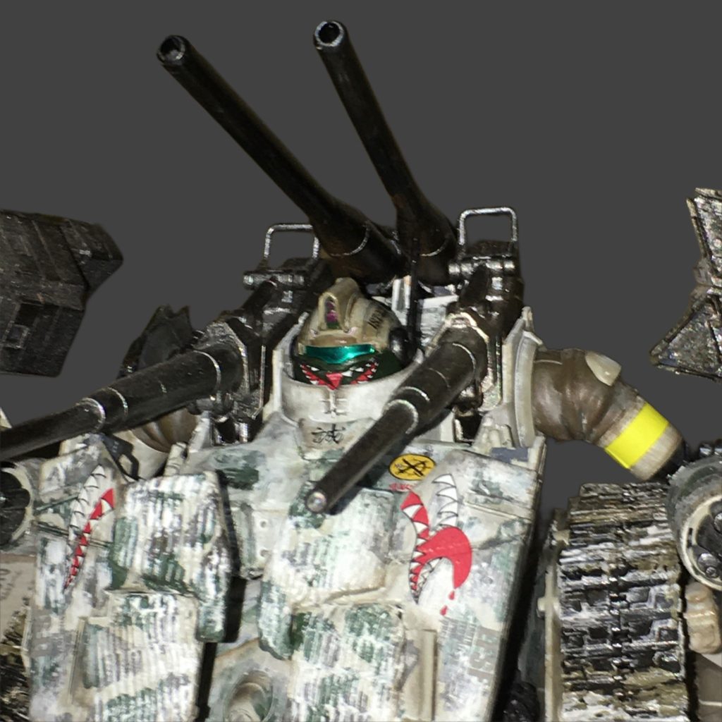 シャークマウスのデカールは自衛隊f4戦闘機のデカールを流用。