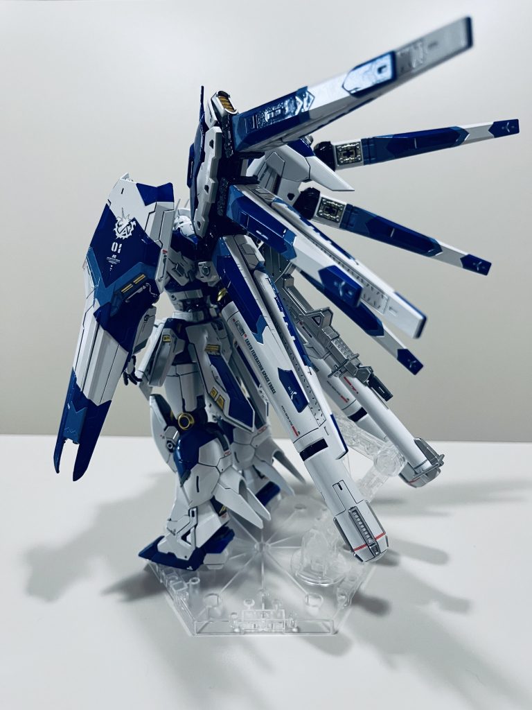 RG Hi-νガンダム–4枚目/制作者：トラメン