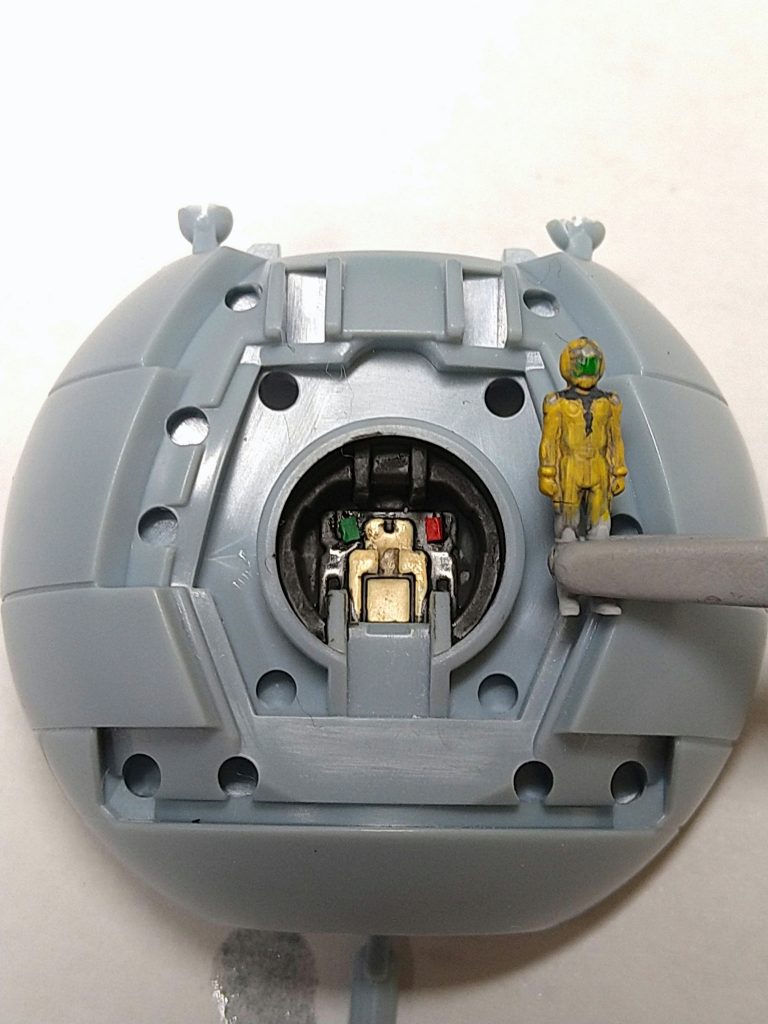 今回の頑張りポイントの製作工程です。少し色を入れるだけでソレっぽく見えるものですね。すっごく手がプルプル震えて大変でしたがとても楽しかったです。