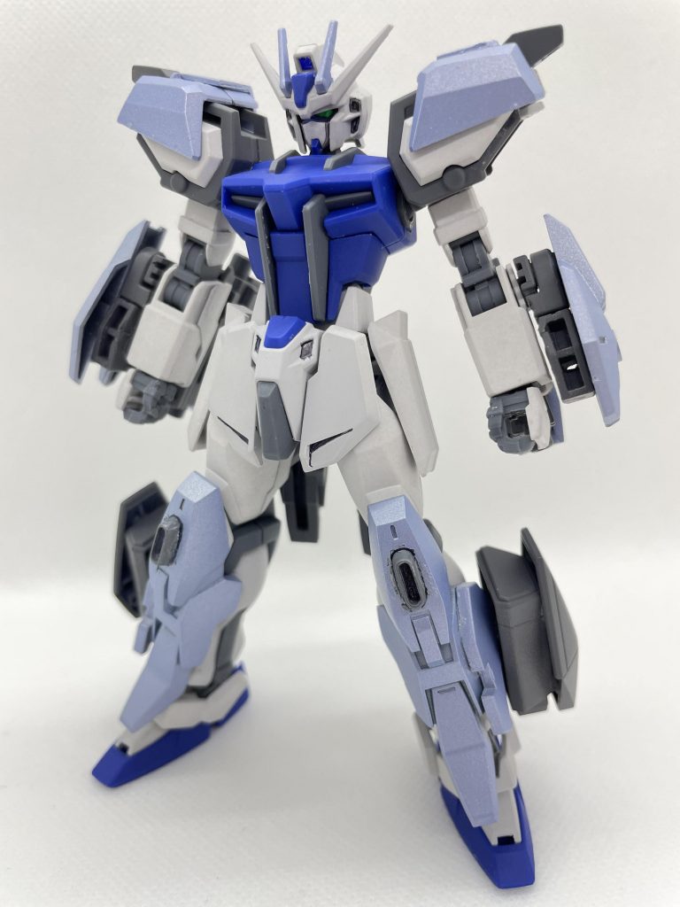 MBF-RP105T ストライクトルビオンストライクアズールに、後述する専用パックとの連携運用に最適化する為に開発された追加外装