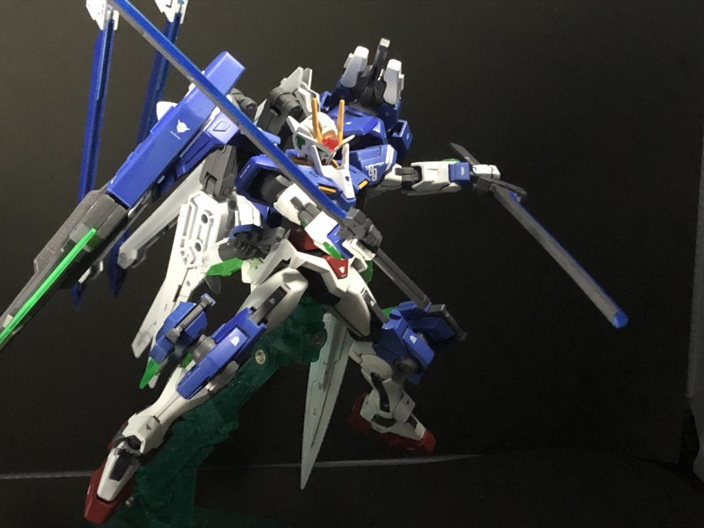 バックパックの剣はそのまま抜刀できます