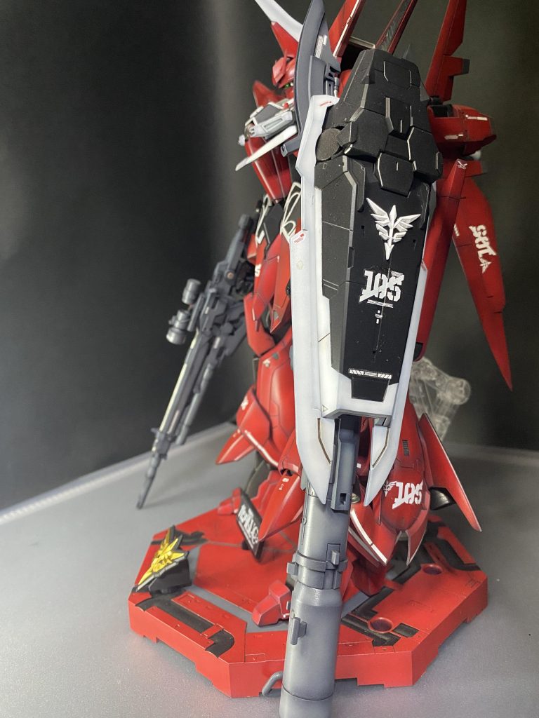 シールド:エンプレスの追加。シナンジュからバズーカをぶんどって装着。