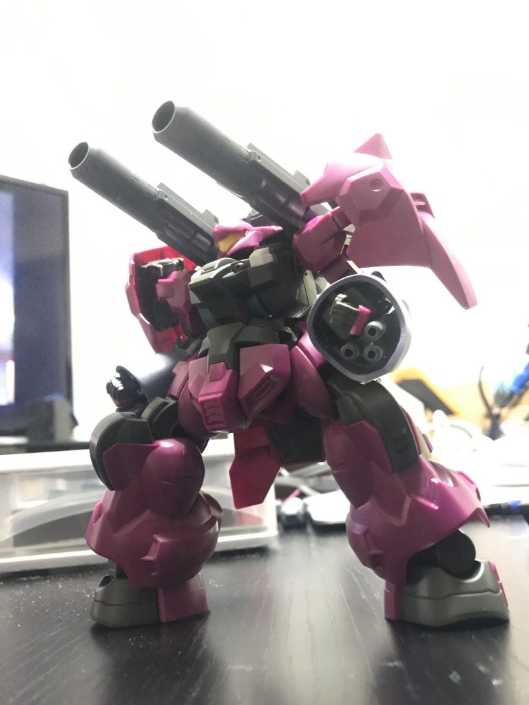 あとは足の合わせ目消したりの基本工作ですねー。この辺はやりやすくてさすが最新キットって感じでしたねえ。今後のキットも楽しみです。ではここまでご覧いただきありがとうございました!٩( 'ω' )و