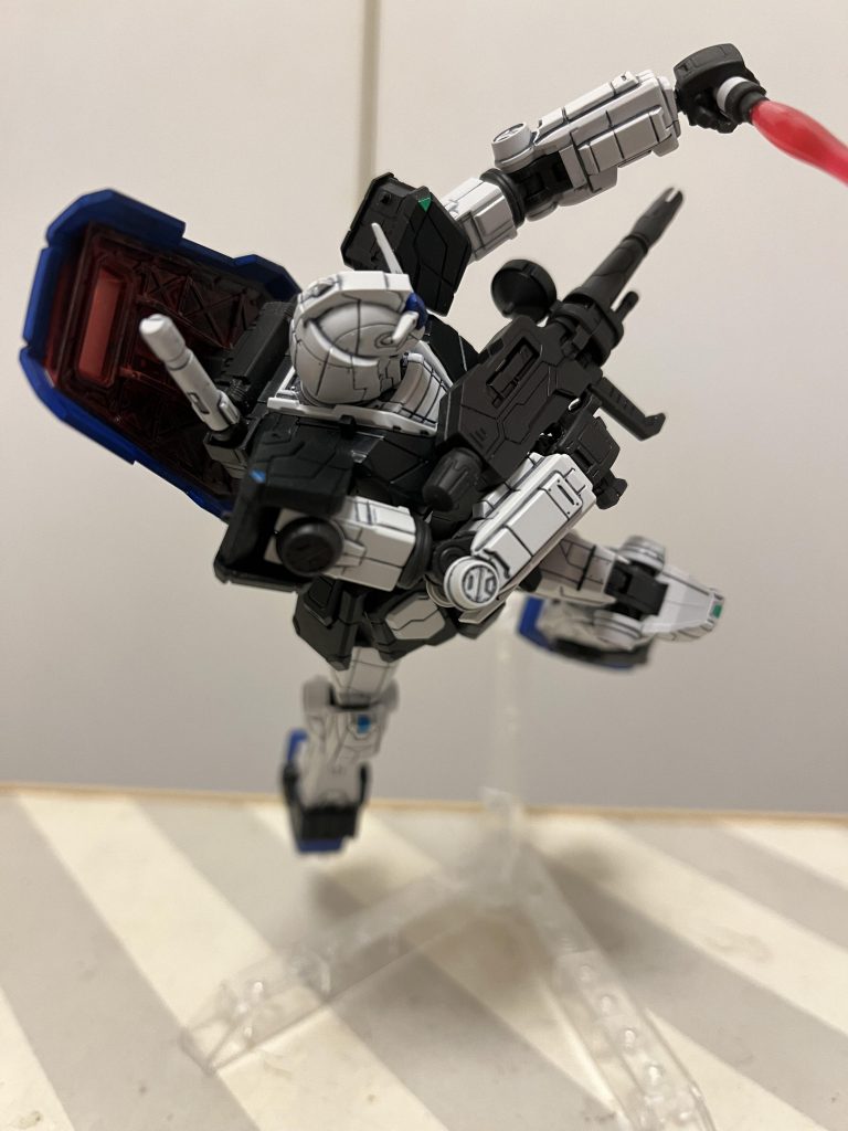 NT撃ち!本来、左手シールドの影からやるのが正解な気がしますけど、もう一回左手に装備するのがダルかったのは内緒ですw