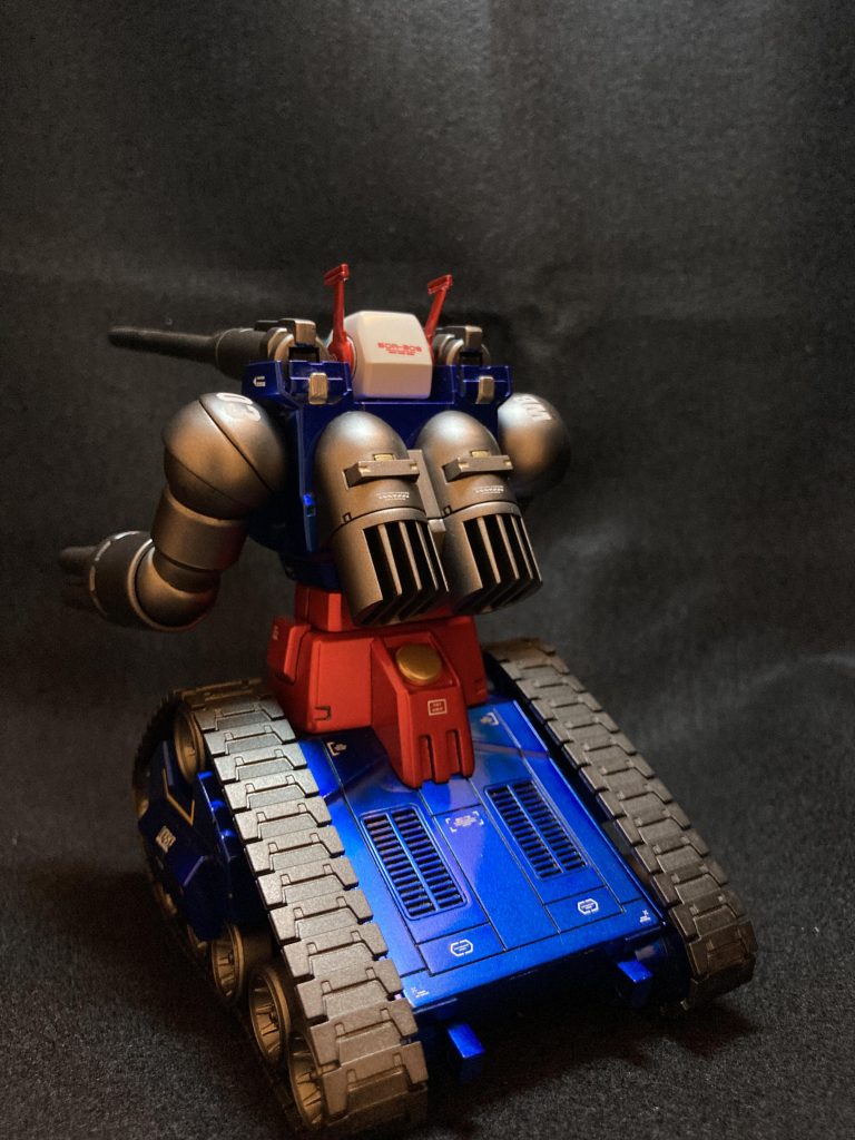 キャノンやフレームのような部分は艶消しのメタリックにしました全て光沢よりもメリハリが付いていいですね