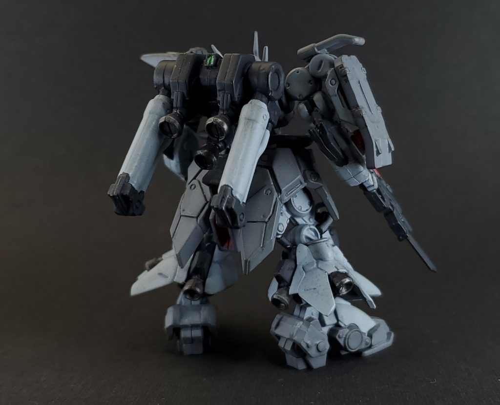 使った塗料は水性ホビーカラー グレー〃 レッド 〃 焼鉄色アクリジョン エアクラフトグレー〃 ジャーマングレーガンダムマーカー メタリックピンク〃 メタリックイエローグリーン