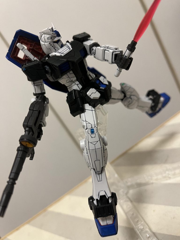 シールド裏はガンメタで。赤味が残ってるけど、これはこれでええやろ(テキトー