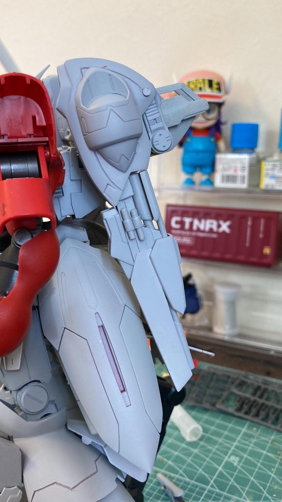 ビームキャノンはプラ棒、プラ板などを使用し制作しました。