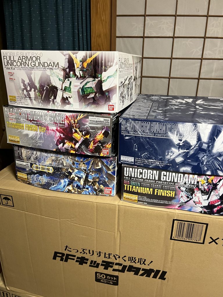 余ったパーツで、マグナムとシールドをくみました。