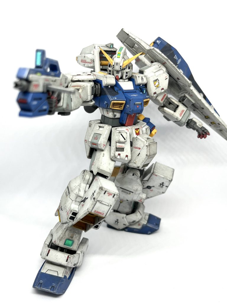 でも汚しちゃいました。ちょっとやり過ぎた気もしますが、この後フルドド作ってるので、装備するのは物語がある程度進んでる状態になるんじゃないかと想像して汚しました。