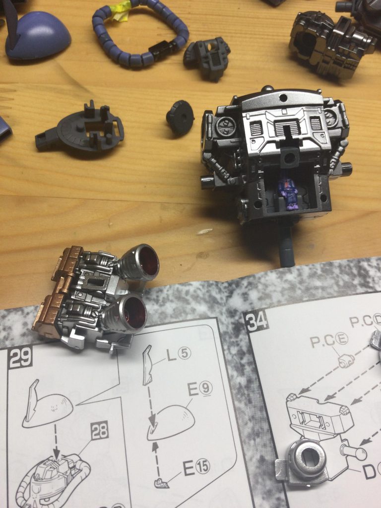 バーニア内部も、上記と一緒のレシピです。　中のフレームは見えなくなりますがw、ギラつかせています。