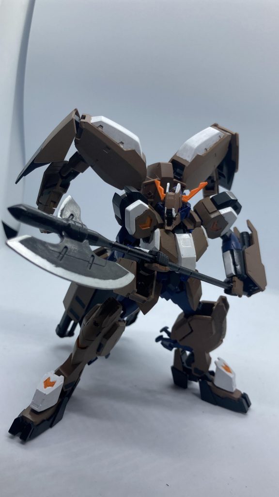 ダプトバスタードアクスグシオンハルバードを模して作られたものだが斧としての機能しか残っていない