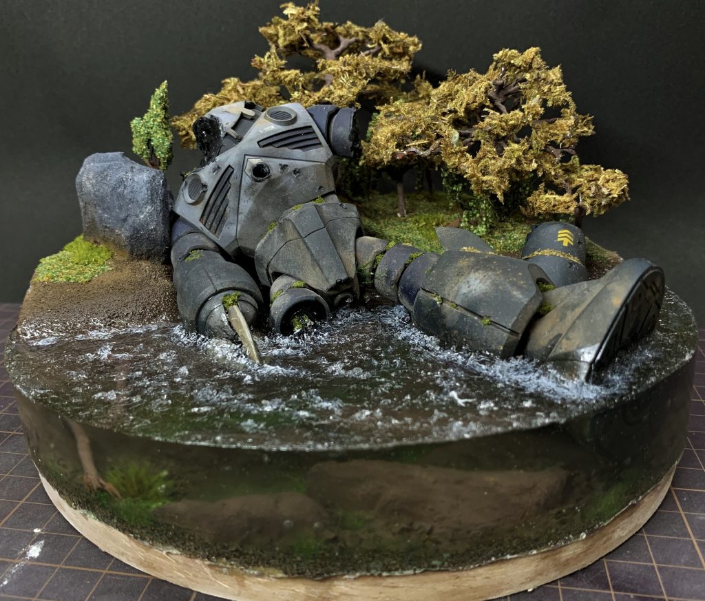 今回は初めて2液性レジンを使いました。色々失敗がありましたが、それによって失ったものよりも得たものの方が多く、これからの作品づくりの幅が広がりました。川の流れる方向伝わってたら嬉しい。。。(゚ω゚)