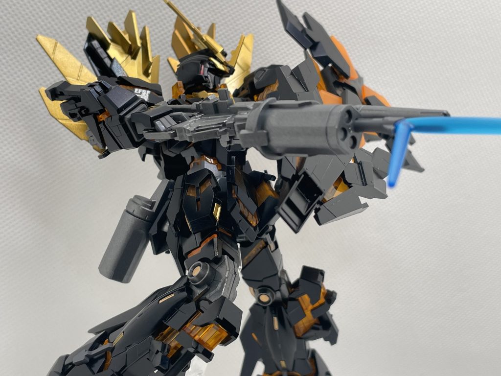 HG バンシィ・ノルン プリズムカラーブラック塗装–3枚目/制作者:Takana