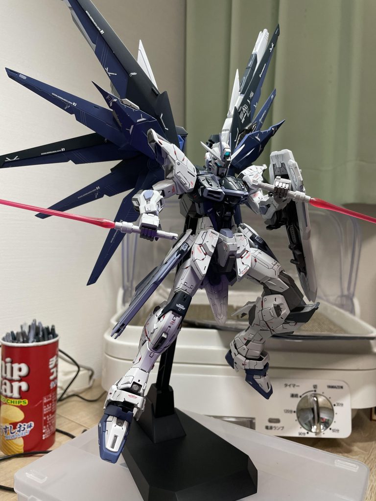 ディアクティブだけど、アクティブしちゃってるポージング、、、でも好き。羽は正義！！   