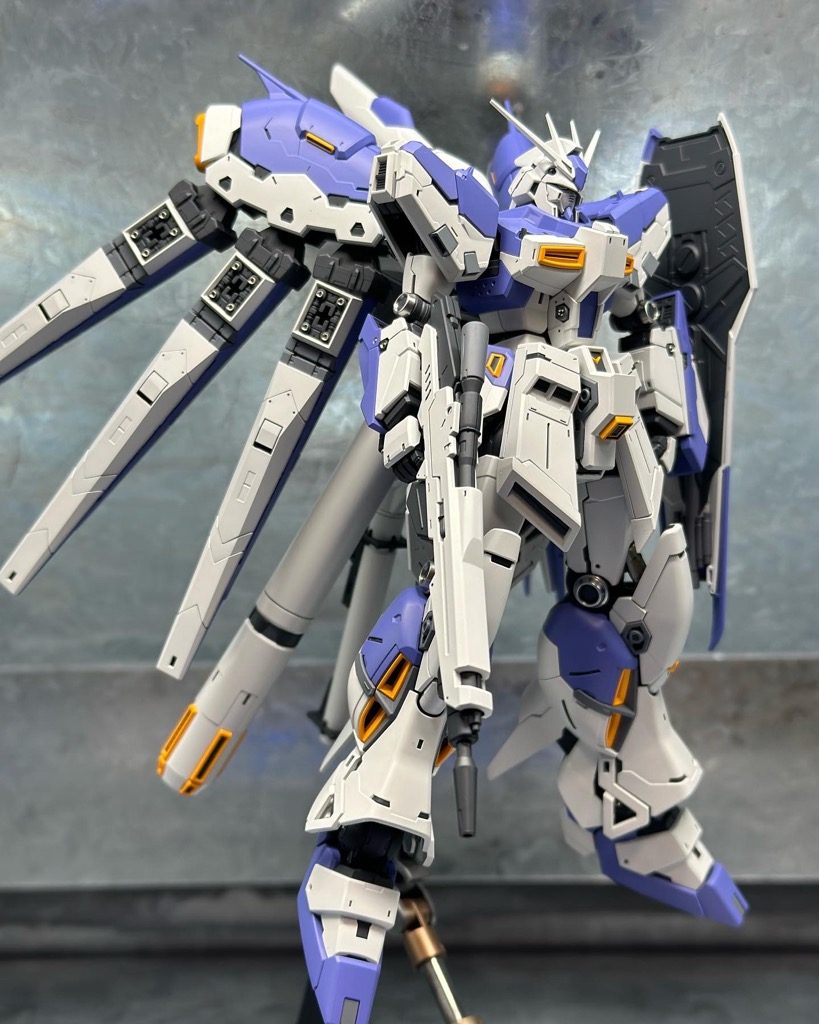 Hi-νガンダム–5枚目/制作者：ジュン