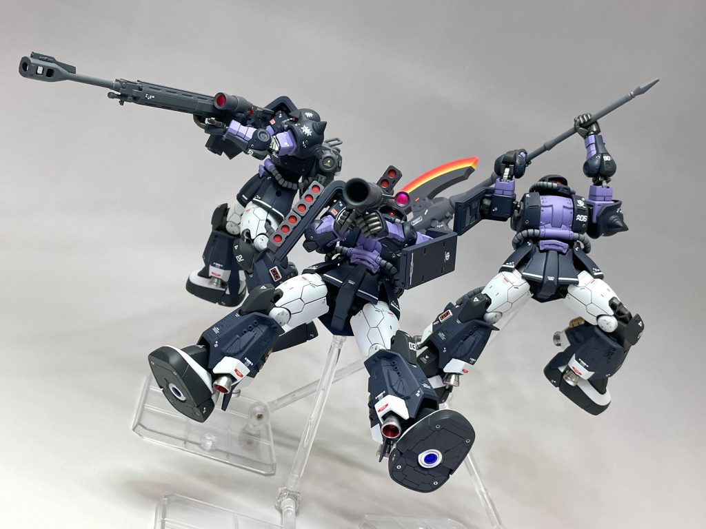 これで黒い三連星が揃い踏みです。ガイア機を中心に配置。