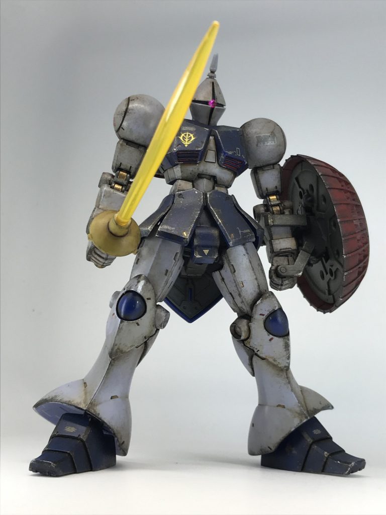 汚しはいつものお手軽ウェザリングウェザリングの作業時間はキットによりますが、HGなら映画や動画みながらやっても1〜3時間くらいでしょうか