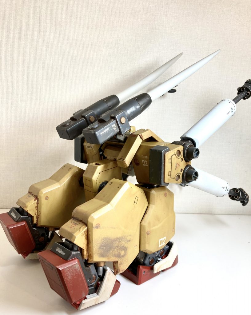 四つ足モードのパックショット。