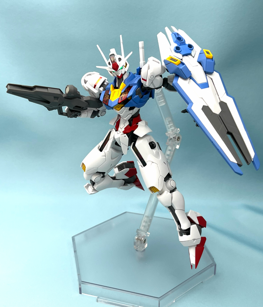 パケ絵のポーズです。