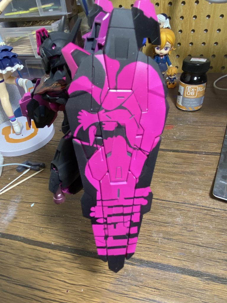 マスキングの練習に作った赤ちゃんマークバラバラにしてビットにして戦うんでしょうねこわ〜