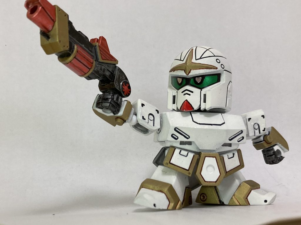 羅武駄はSDガンダム烈伝を参考に持ち手を後方に変えました。